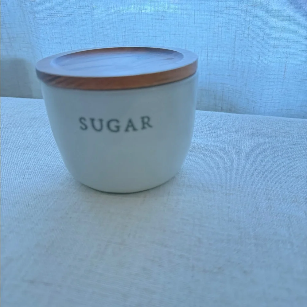 Full set of kitchen items - Picture 8 of 11